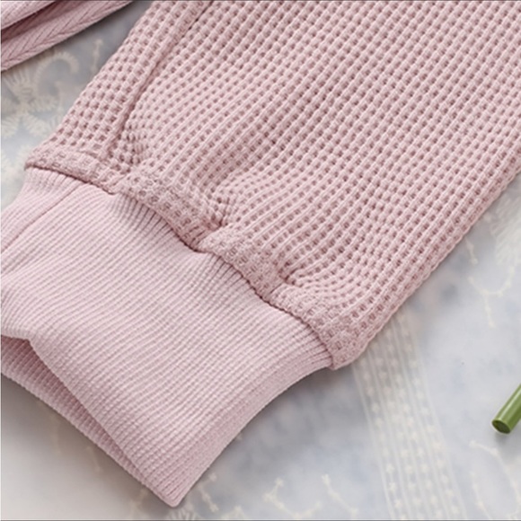 Last 1! #23 Classic Blush Pink Waffle Weave L.S. Top - Picture 8 of 14